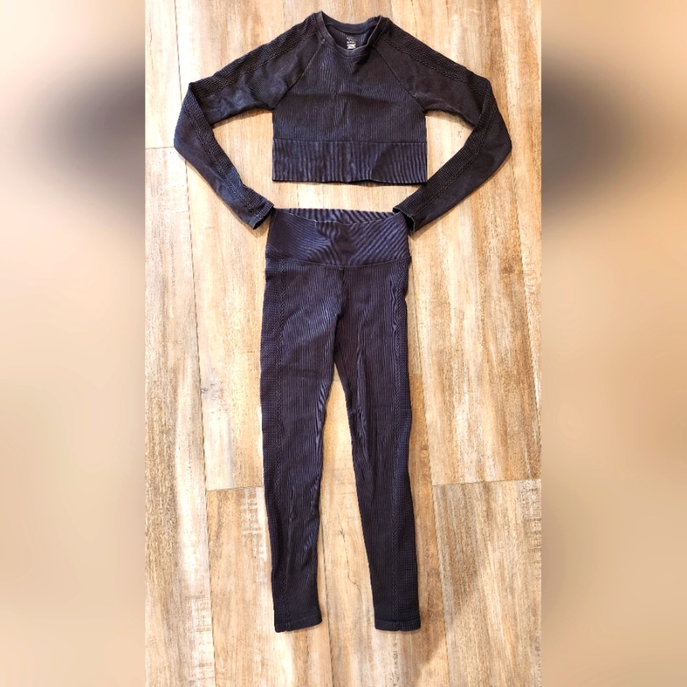Legging and top set - workout xs American Eagle like new